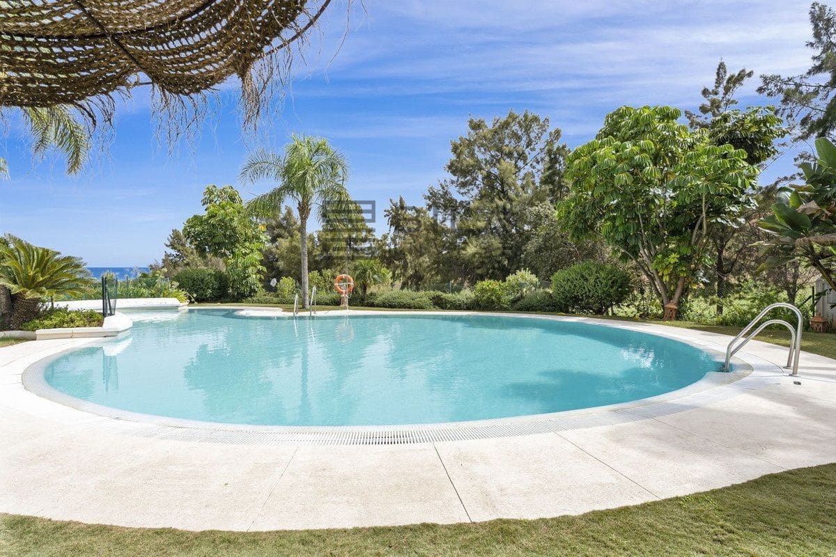 2 soveværelse Lejlighed til salg i La Cala de Mijas med swimmingpool garage - € 295.000 (Ref: 9772568)