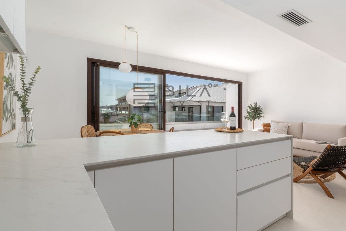 2 sypialnia Penthouse na sprzedaż w Fuengirola z basenem - 695 000 € (Ref: 9772569)