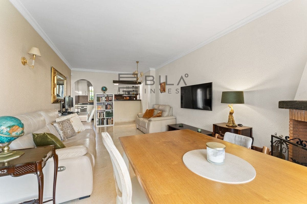 Piso de 2 habitaciones en Riviera del Sol en venta con piscina - 299.000 € (Ref: 9772573)