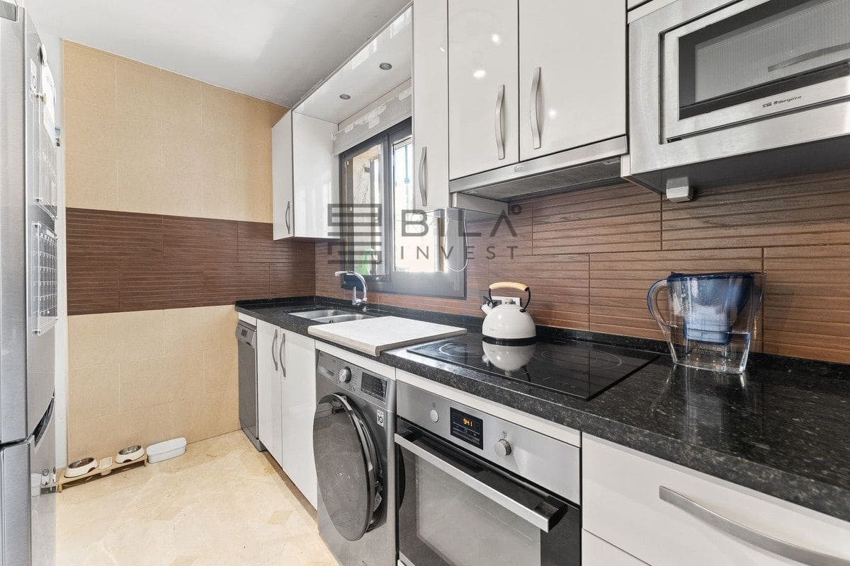 Piso de 2 habitaciones en Riviera del Sol en venta con piscina - 299.000 € (Ref: 9772573)