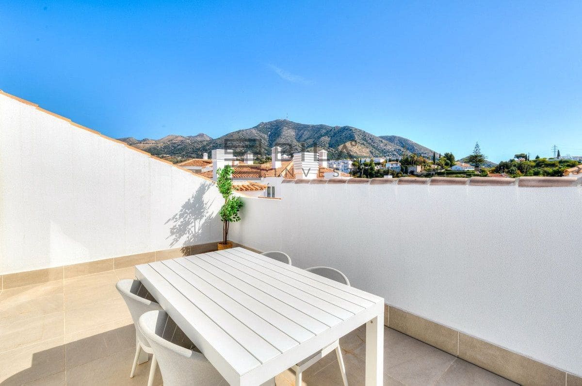 3 sovrum Takvåning till salu i Fuengirola med pool - 495 000 € (Ref: 9772574)