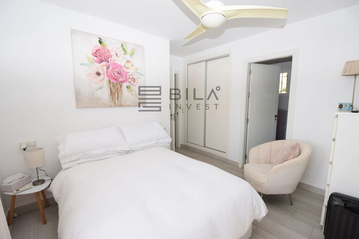 Chalet de 3 habitaciones en La Cala de Mijas en venta con piscina - 795.000 € (Ref: 9772575)