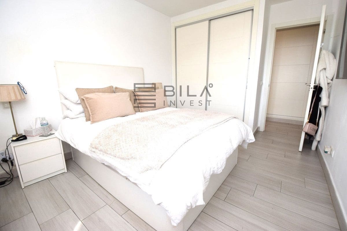 Chalet de 3 habitaciones en La Cala de Mijas en venta con piscina - 795.000 € (Ref: 9772575)