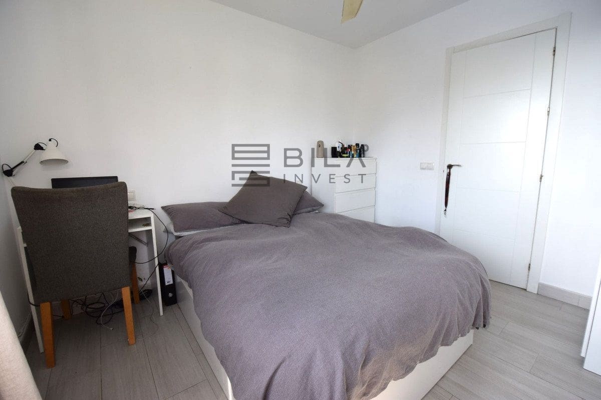 Chalet de 3 habitaciones en La Cala de Mijas en venta con piscina - 795.000 € (Ref: 9772575)