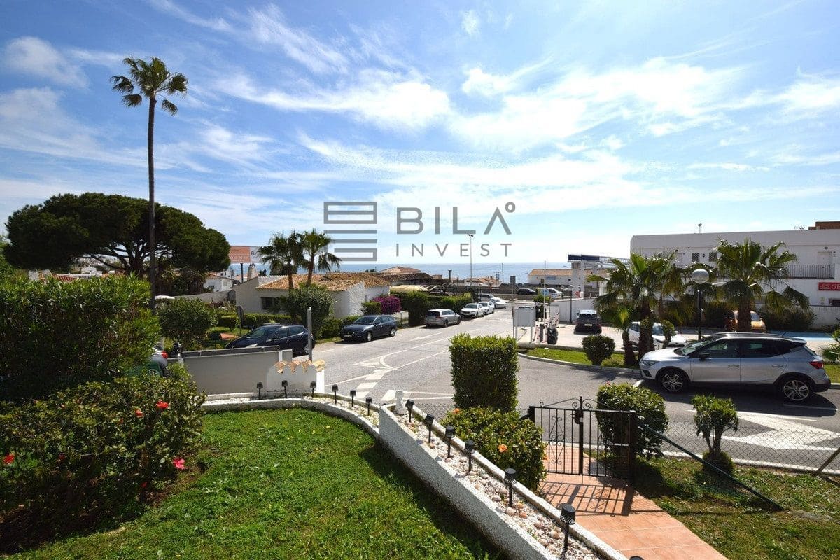 Chalet de 3 habitaciones en La Cala de Mijas en venta con piscina - 795.000 € (Ref: 9772575)