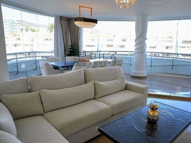 3 soveværelse Penthouse til salg i Puerto Marina, Benalmádena med swimmingpool - € 745.000 (Ref: 9780184)