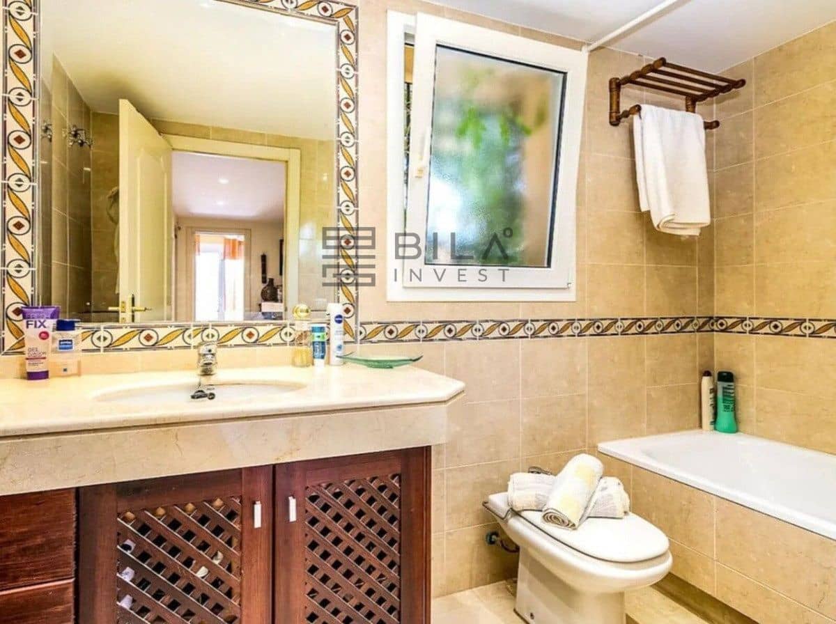 4 soverom Hus til salgs i Riviera del Sol med svømmebasseng - € 660 000 (Ref: 9780185)