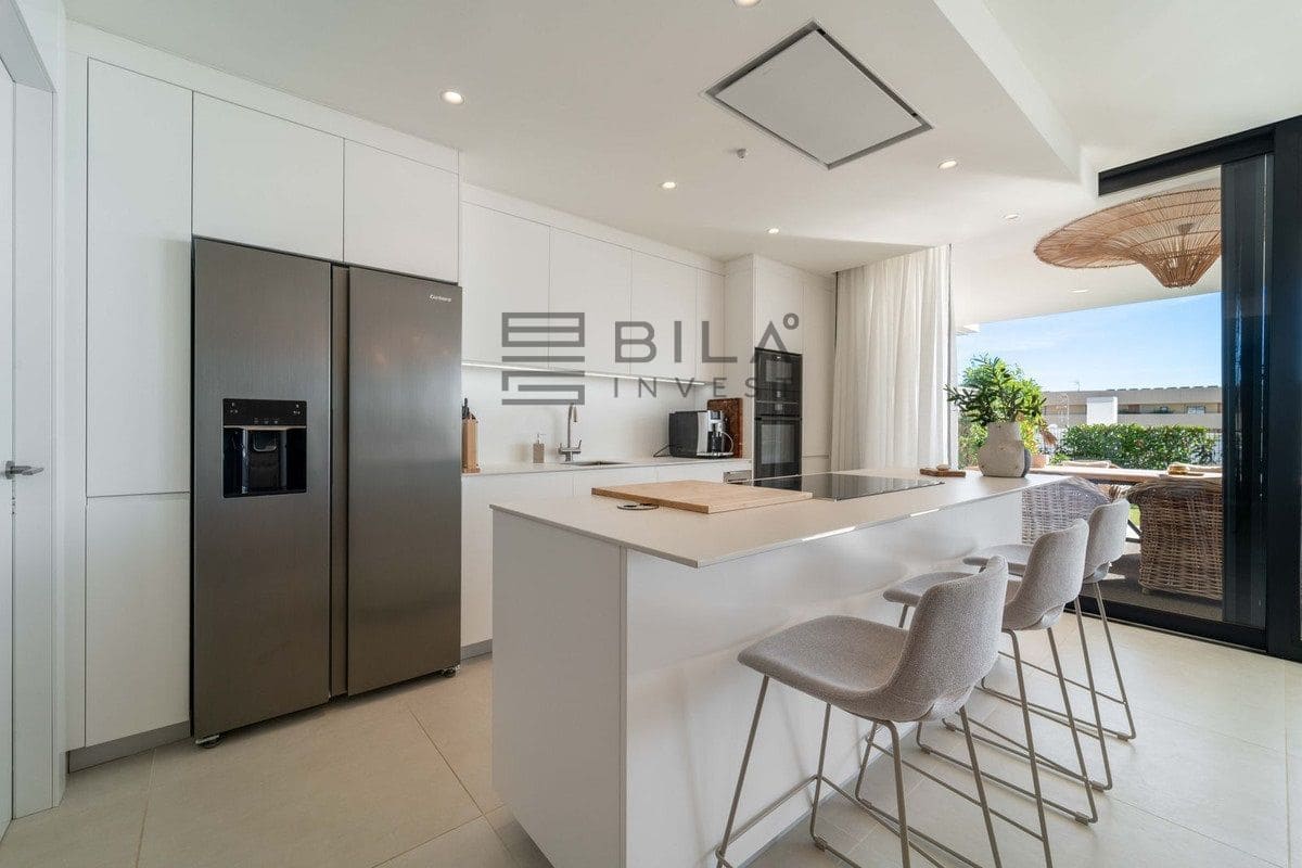 3 soverom Leilighet til salgs i Fuengirola med svømmebasseng garasje - € 849 000 (Ref: 9780186)