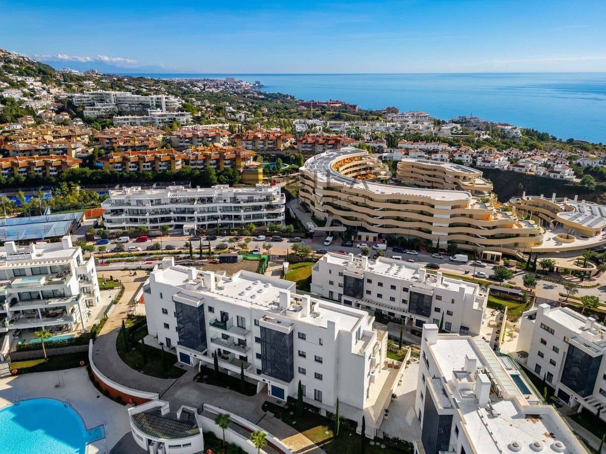 3 soverom Leilighet til salgs i Fuengirola med svømmebasseng garasje - € 849 000 (Ref: 9780186)