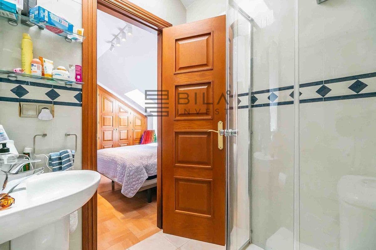 Ático de 2 habitaciones en Fuengirola en venta - 328.000 € (Ref: 9780187)