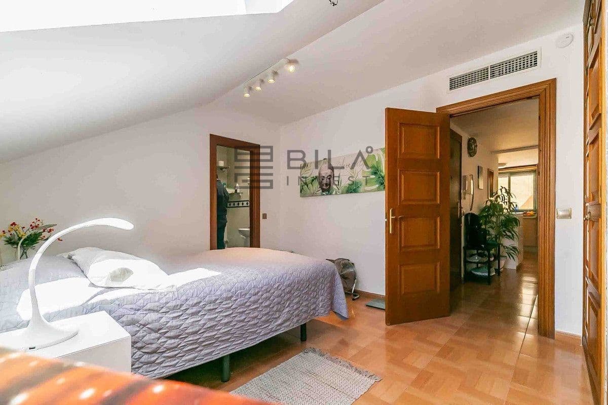 Ático de 2 habitaciones en Fuengirola en venta - 328.000 € (Ref: 9780187)