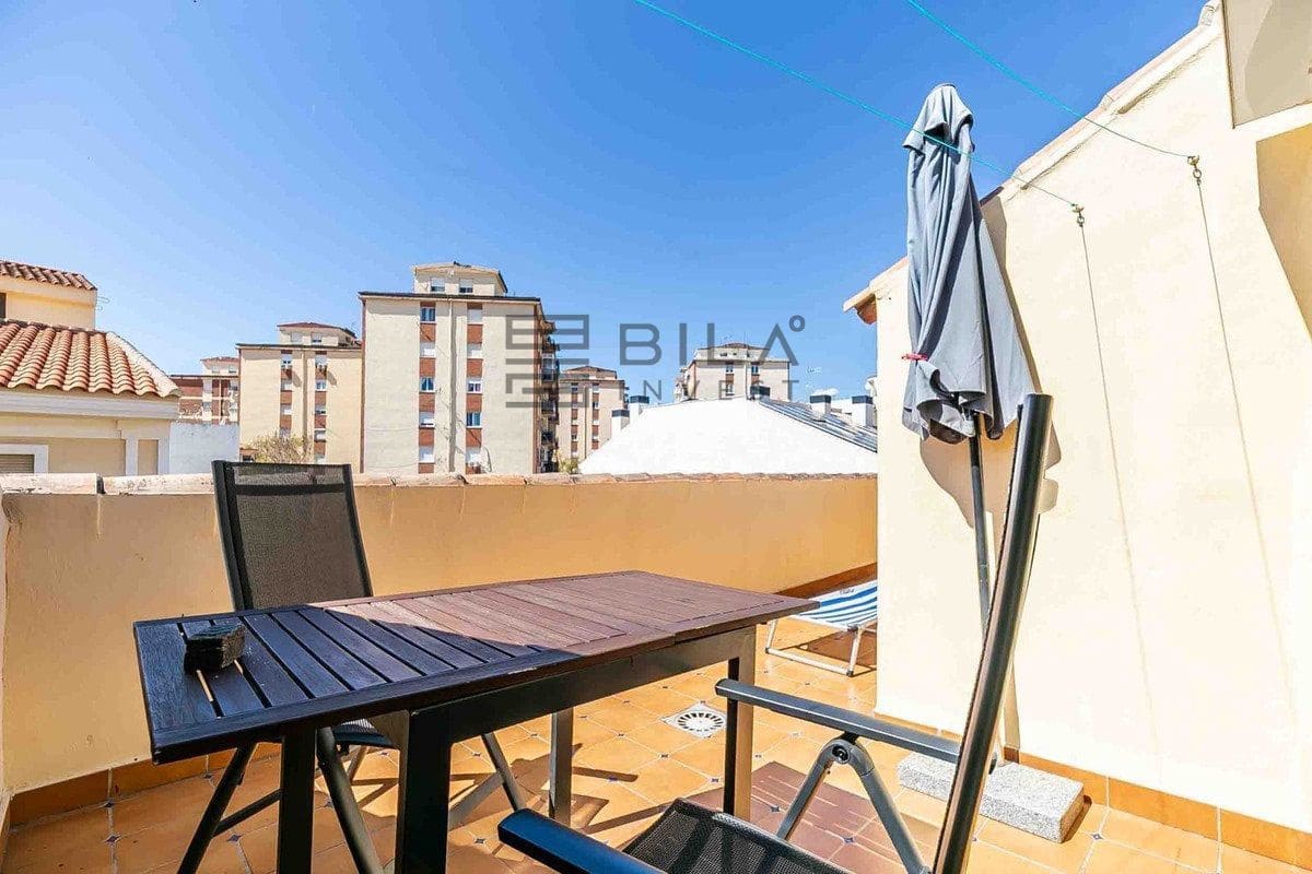 Ático de 2 habitaciones en Fuengirola en venta - 328.000 € (Ref: 9780187)