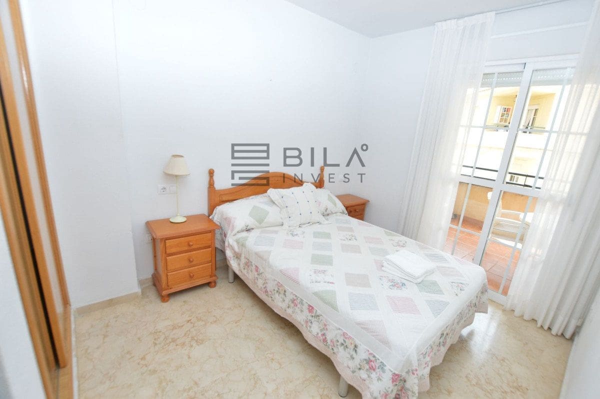 2 slaapkamer Flat te koop in Torrequebrada met zwembad garage - € 295.000 (Ref: 9780189)