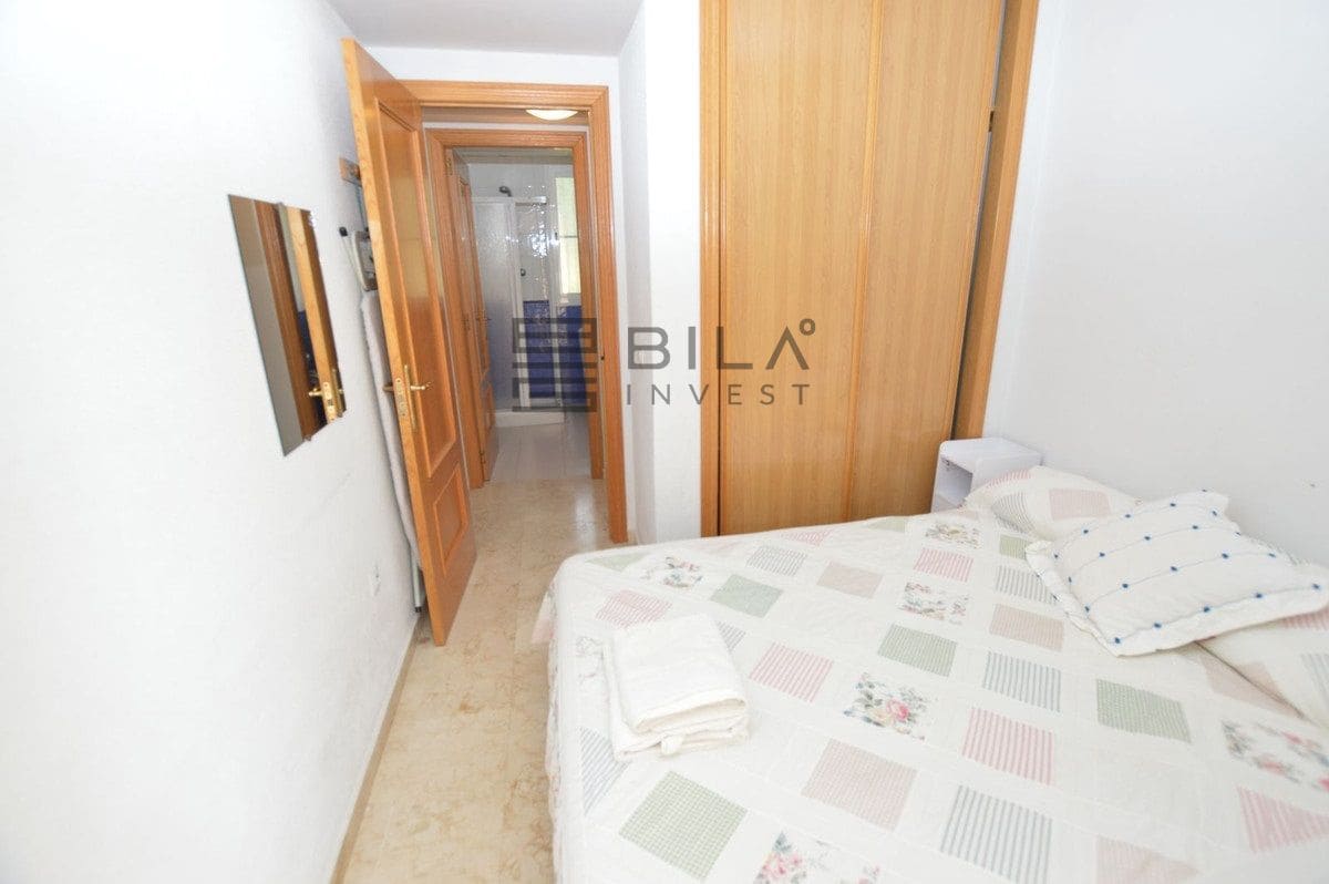 2 slaapkamer Flat te koop in Torrequebrada met zwembad garage - € 295.000 (Ref: 9780189)
