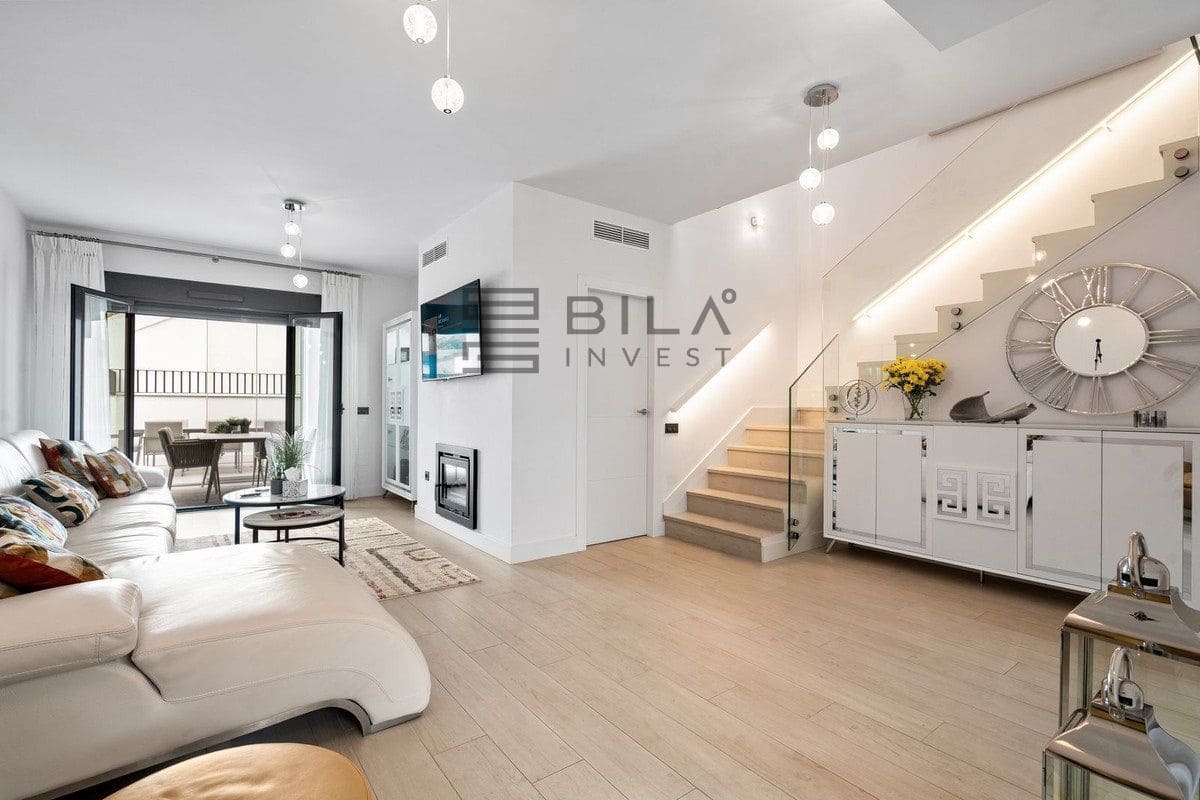 4 sovrum Villa till salu i La Cala de Mijas med pool - 995 000 € (Ref: 9786728)