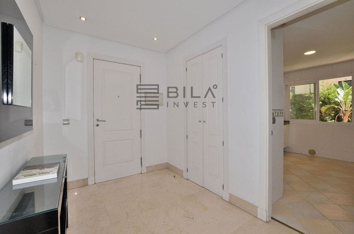 Piso de 3 habitaciones en Torrequebrada en venta con piscina garaje - 465.000 € (Ref: 9789897)