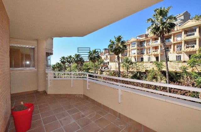3 soveværelse Lejlighed til salg i Zona Centro Comercial Torrequebrada, Benalmádena med swimmingpool garage - € 465.000 (Ref: 9789897)