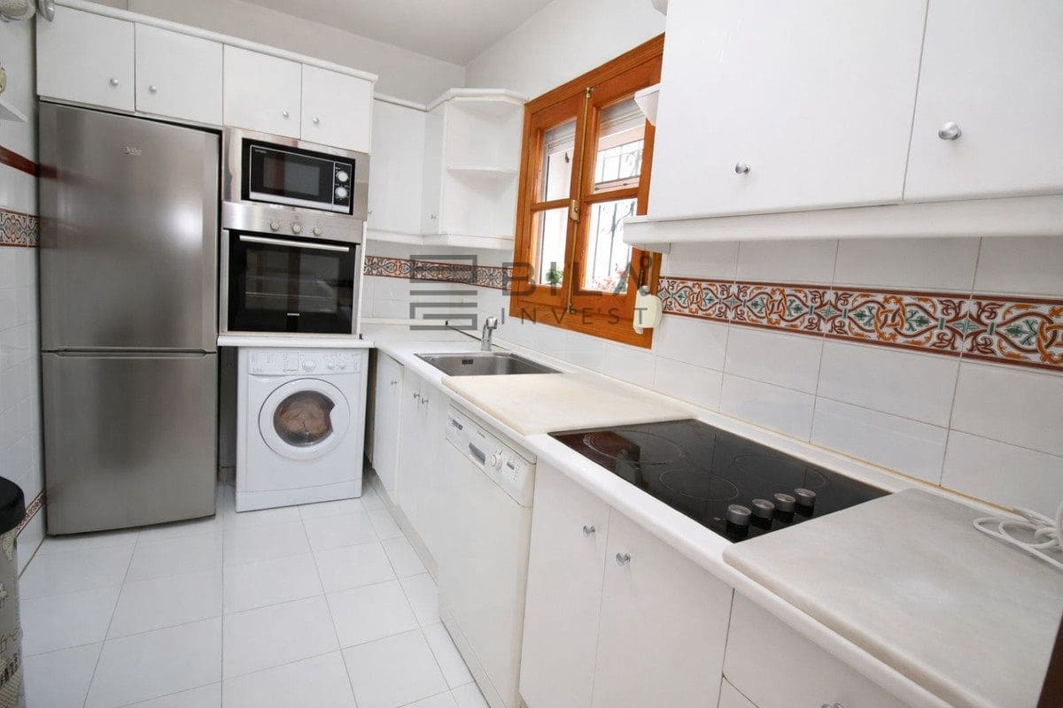 Casa de 2 habitaciones en Mijas Golf en venta con piscina - 325.000 € (Ref: 9789898)