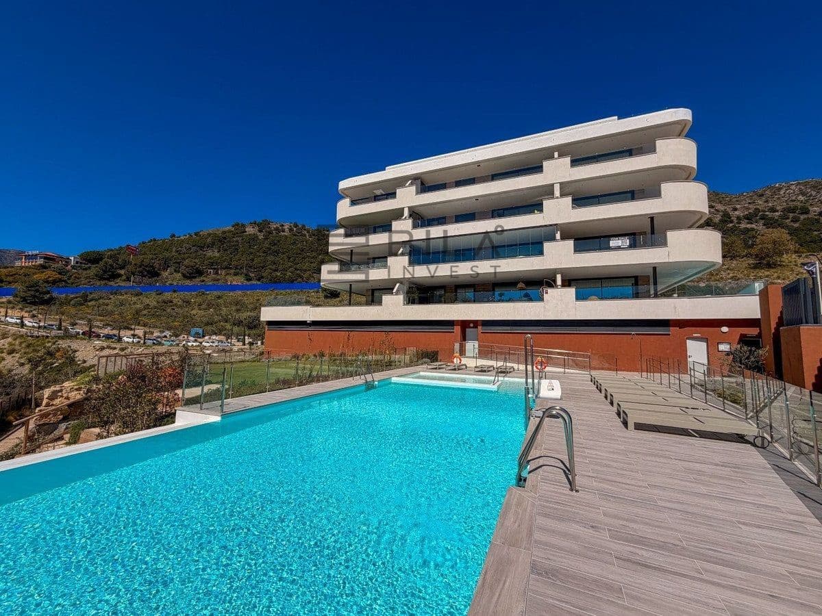 2 Zimmer Penthouse zu verkaufen in Fuengirola mit Pool - 749.000 € (Ref: 9789899)