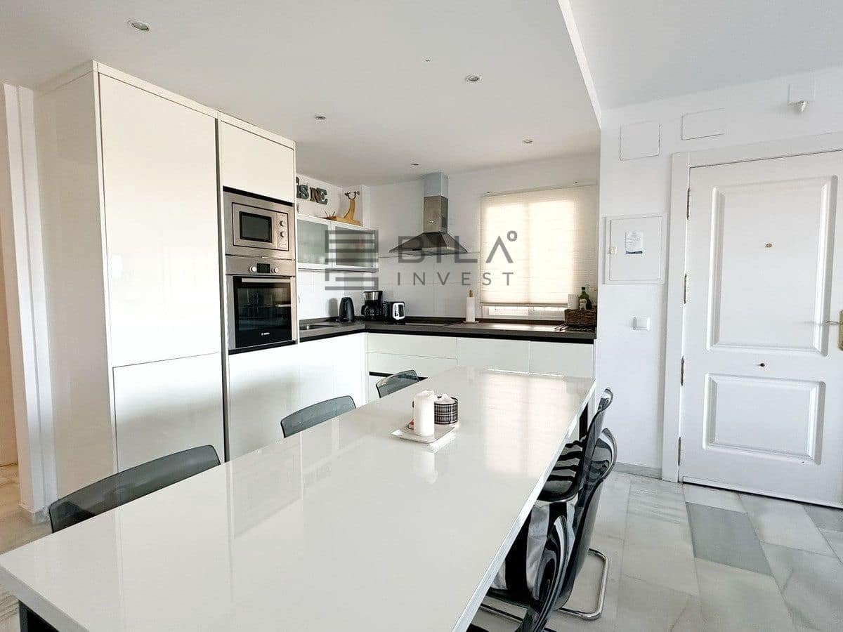 4 slaapkamer Flat te koop in Fuengirola met zwembad - € 395.000 (Ref: 9789900)