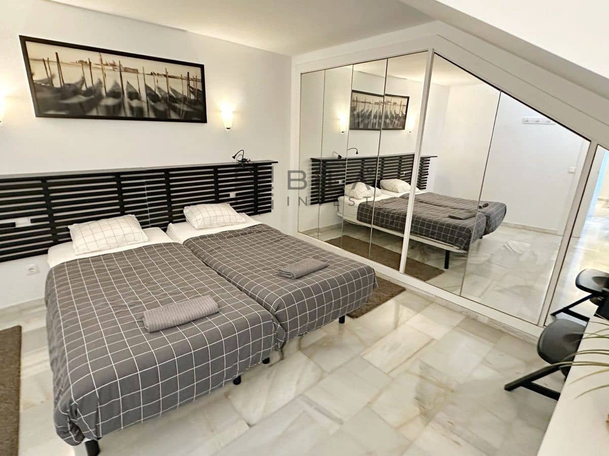 4 slaapkamer Flat te koop in Fuengirola met zwembad - € 395.000 (Ref: 9789900)