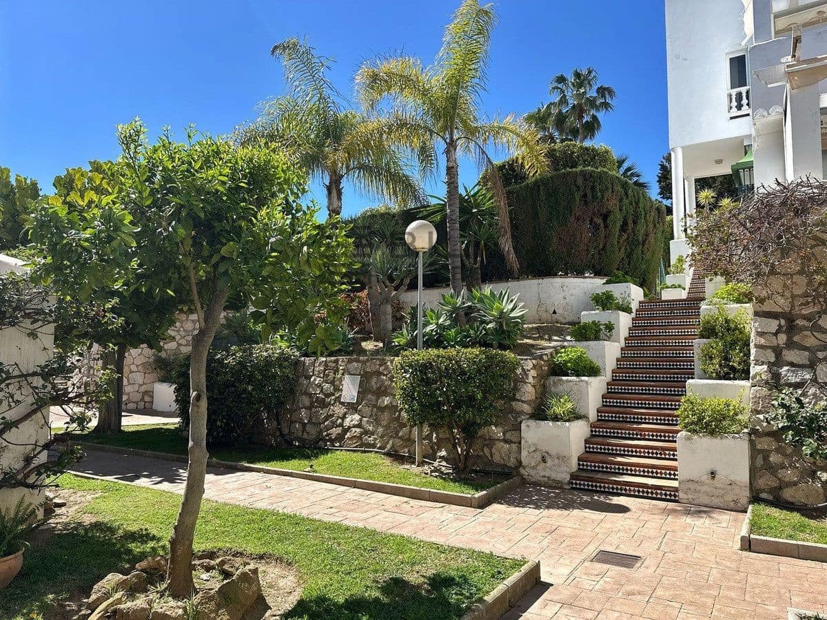 4 slaapkamer Flat te koop in Fuengirola met zwembad - € 395.000 (Ref: 9789900)