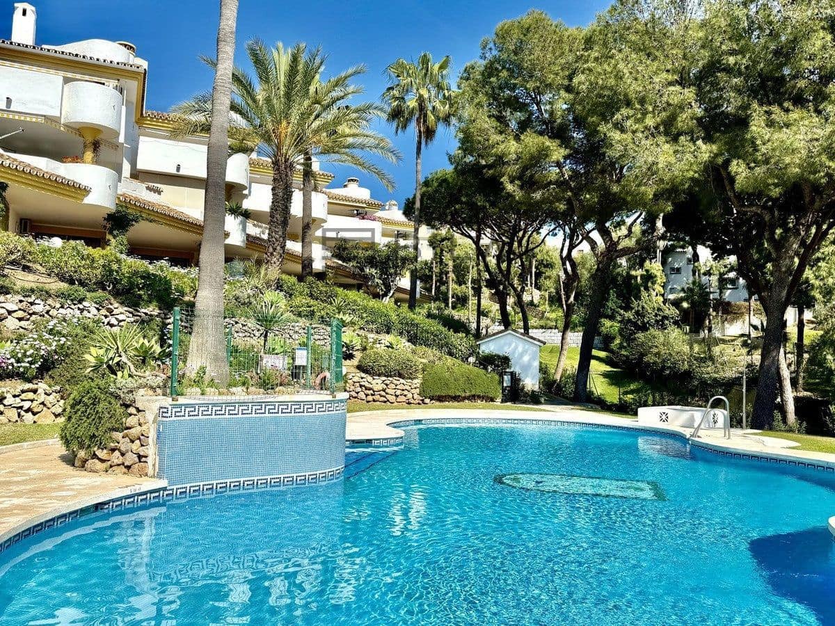 3 Zimmer Penthouse zu verkaufen in Calahonda mit Pool - 439.000 € (Ref: 9789901)