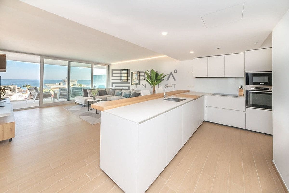 2 quarto Apartamento para venda em Carvajal com piscina garagem - 670 000 € (Ref: 9789904)