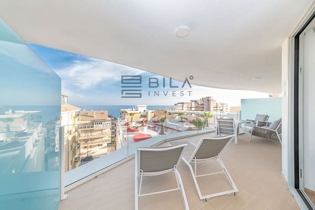 2 soverom Leilighet til salgs i Carvajal, Fuengirola med svømmebasseng garasje - € 670 000 (Ref: 9789904)