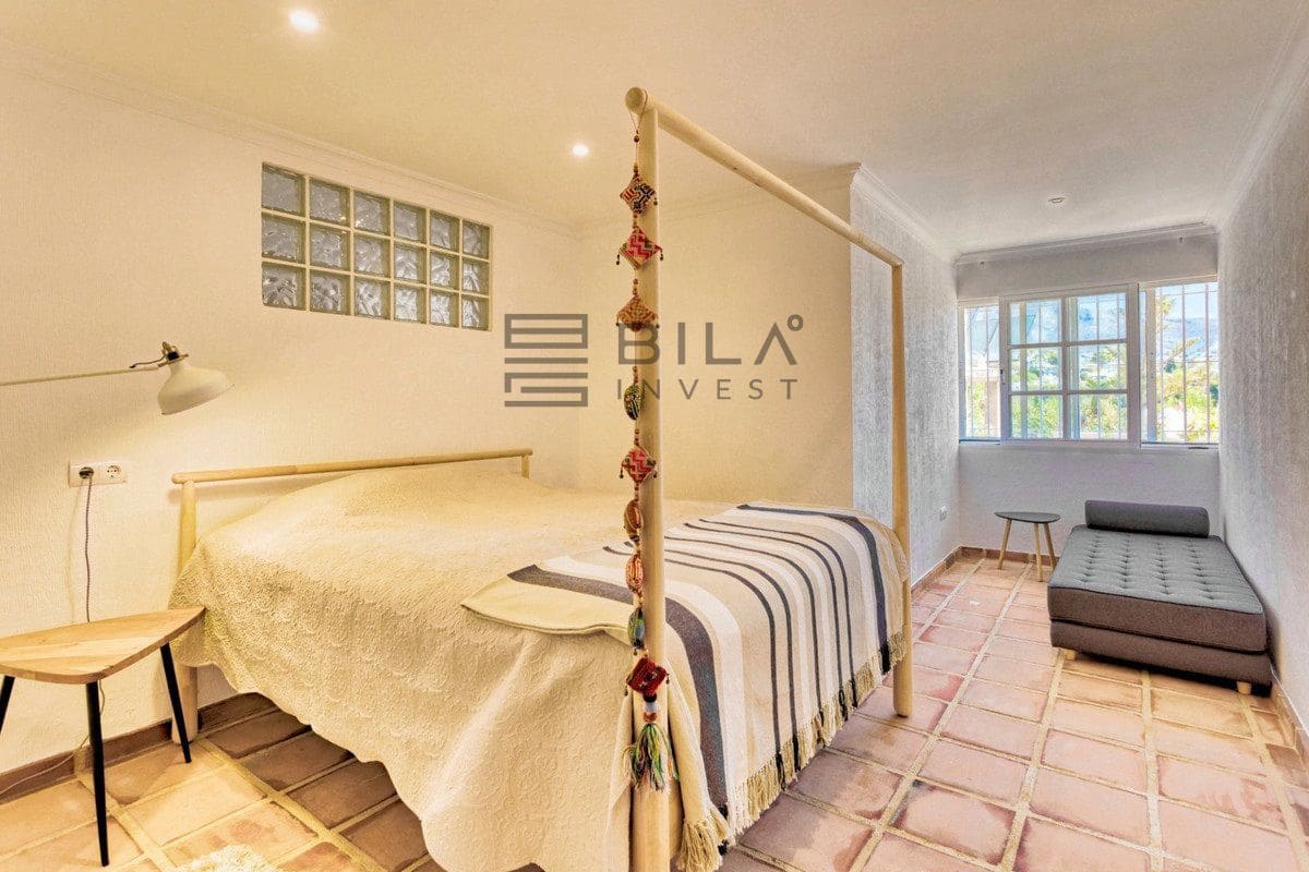 5 soverom Villa til salgs i Torremuelle med svømmebasseng garasje - € 1 095 000 (Ref: 9789905)