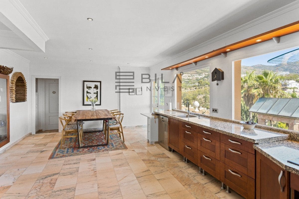 5 soverom Villa til salgs i Torremuelle med svømmebasseng garasje - € 1 095 000 (Ref: 9789905)