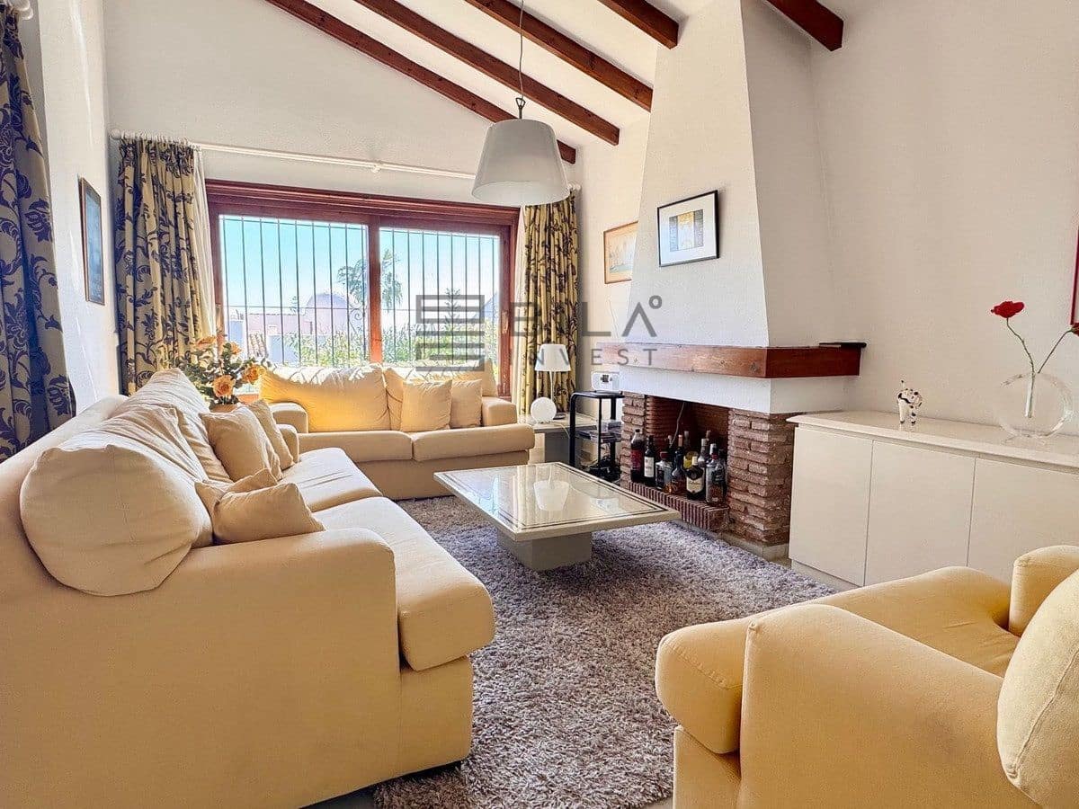 3 chambre Villa/Maison à vendre à Calahonda avec piscine garage - 650 000 € (Ref: 9789906)