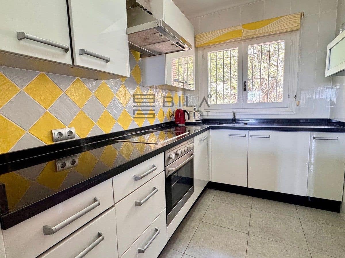 3 chambre Villa/Maison à vendre à Calahonda avec piscine garage - 650 000 € (Ref: 9789906)