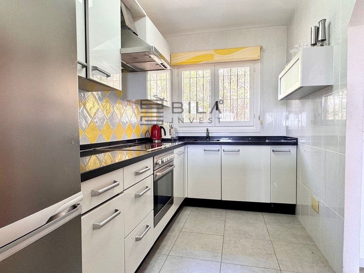 3 chambre Villa/Maison à vendre à Calahonda avec piscine garage - 650 000 € (Ref: 9789906)