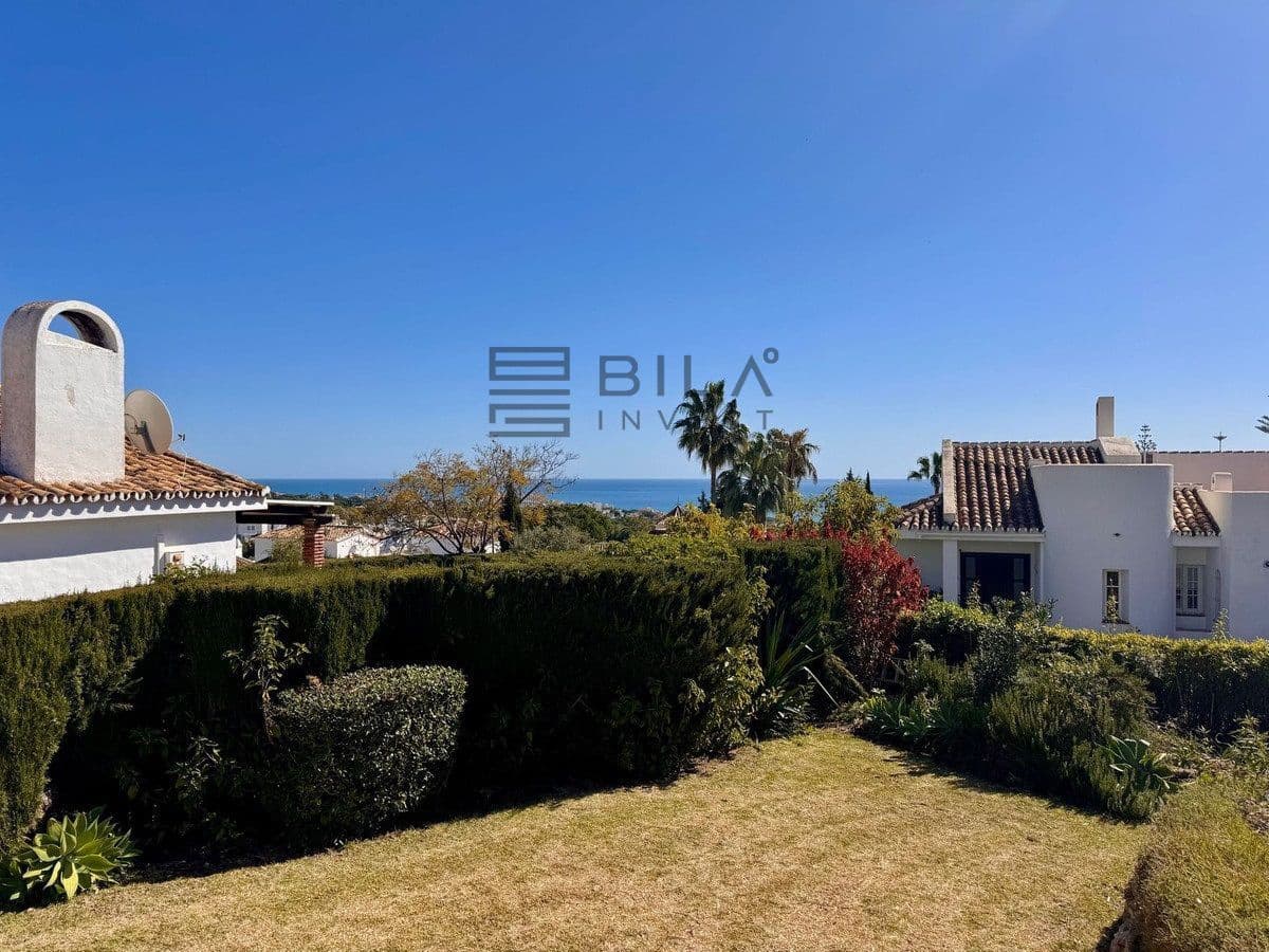 3 chambre Villa/Maison à vendre à Calahonda avec piscine garage - 650 000 € (Ref: 9789906)