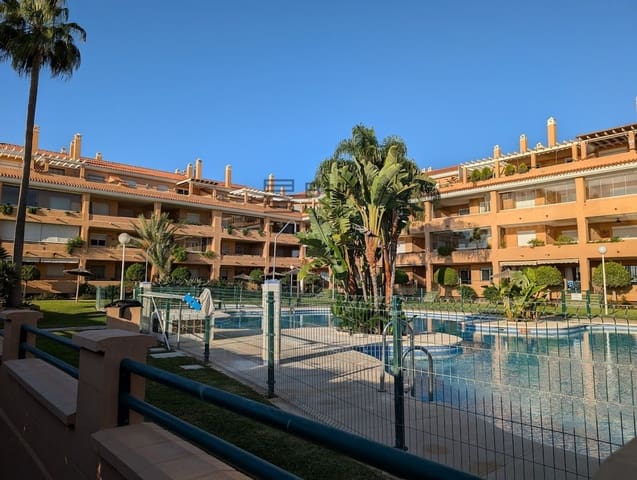 2 soveværelse Penthouse til salg i La Cala de Mijas, Mijas med swimmingpool - € 499.950 (Ref: 9789907)