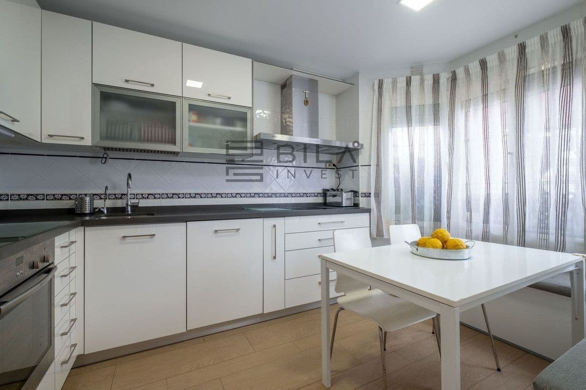 4 Zimmer Haus zu verkaufen in La Sierrezuela mit Pool Garage - 529.000 € (Ref: 9789908)