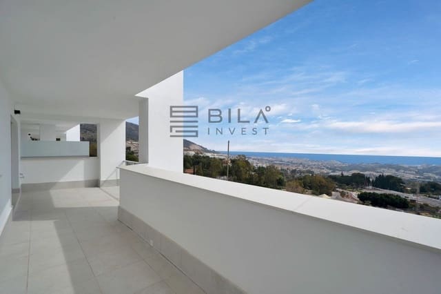 2 slaapkamer Flat te koop in Benalmádena pueblo, Benalmádena met zwembad garage - € 449.000 (Ref: 9793717)
