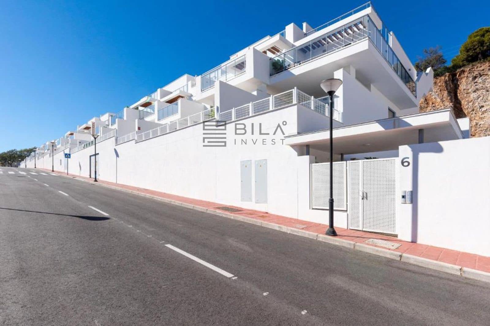 2 soverom Leilighet til salgs i Benalmadena med svømmebasseng garasje - € 449 000 (Ref: 9793717)