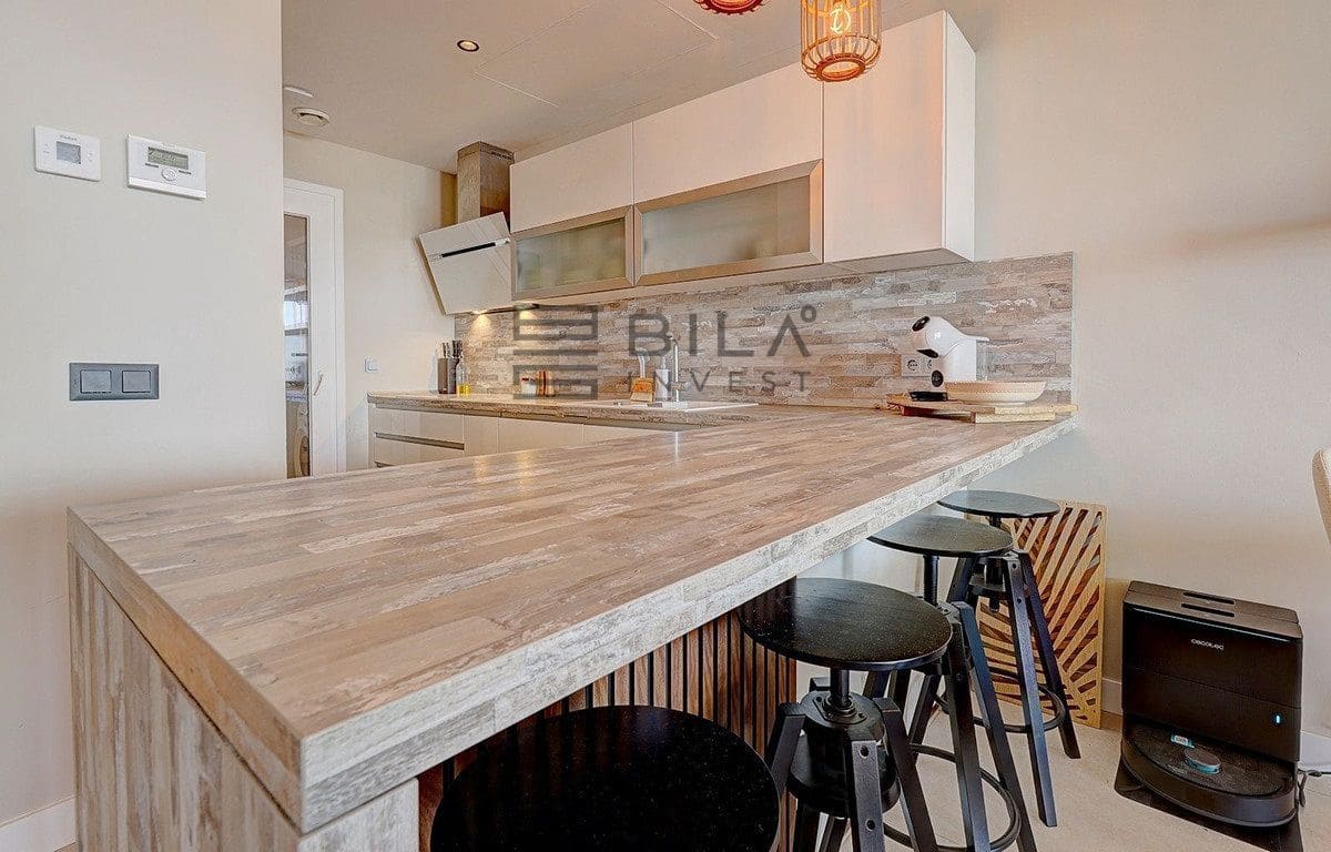 3 bedroom Flat for sale in Benalmadena with pool garage - € 570,000 (Ref: 9793718)