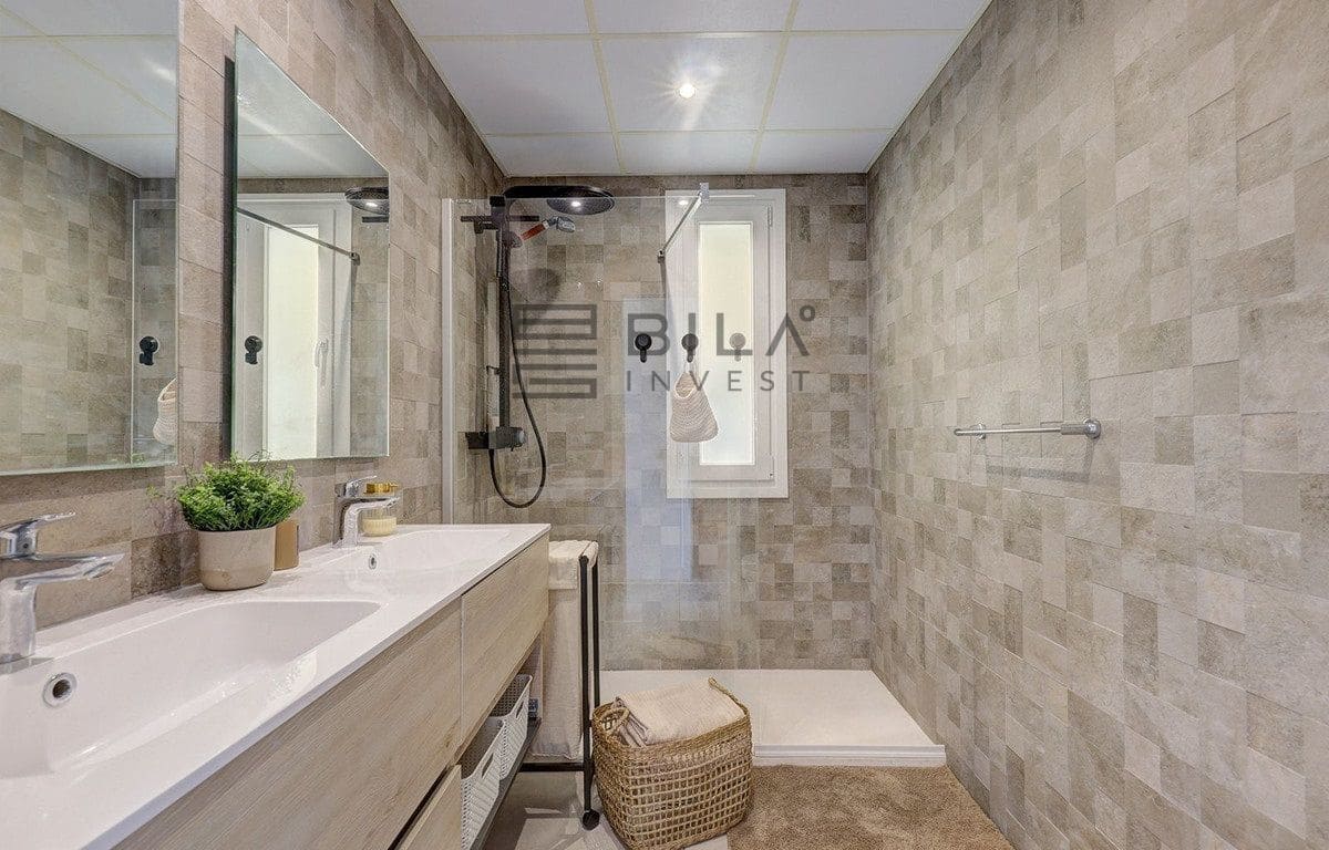 3 bedroom Flat for sale in Benalmadena with pool garage - € 570,000 (Ref: 9793718)