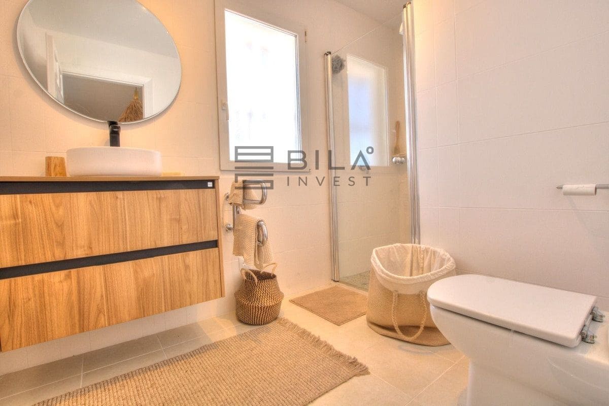 2 sypialnia Willa na sprzedaż w El Chaparral z basenem - 695 000 € (Ref: 9793719)