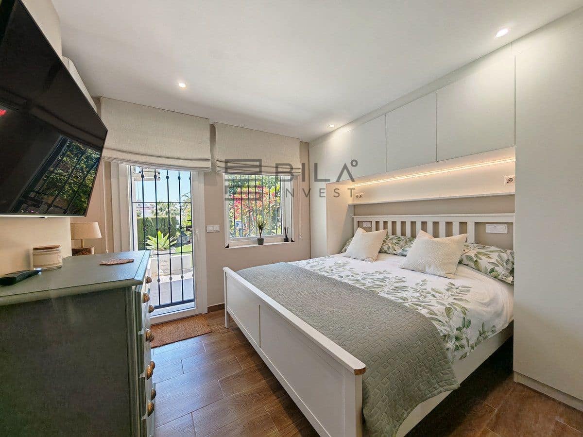 4 sovrum Villa till salu i Calahonda med pool - 1 150 000 € (Ref: 9795563)