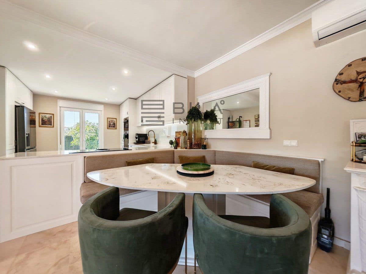 4 sovrum Villa till salu i Calahonda med pool - 1 150 000 € (Ref: 9795563)