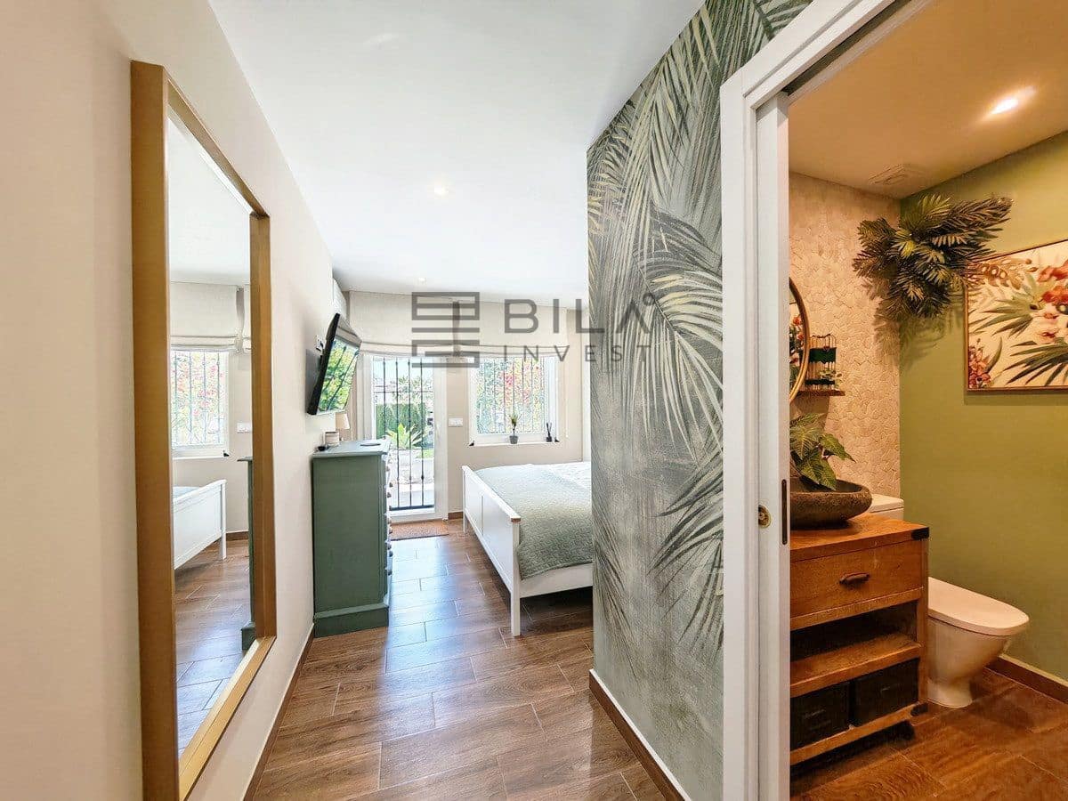 4 sovrum Villa till salu i Calahonda med pool - 1 150 000 € (Ref: 9795563)