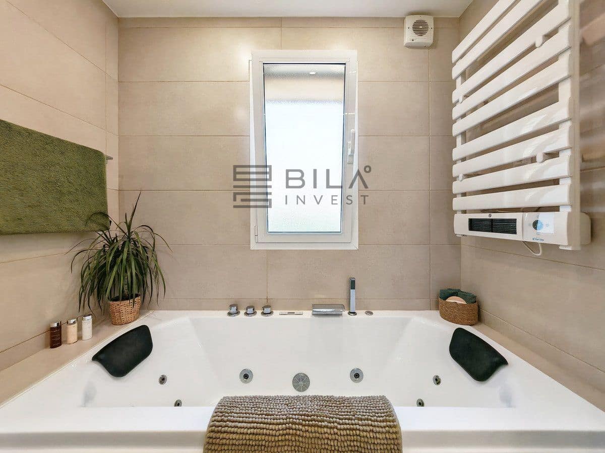 4 sovrum Villa till salu i Calahonda med pool - 1 150 000 € (Ref: 9795563)