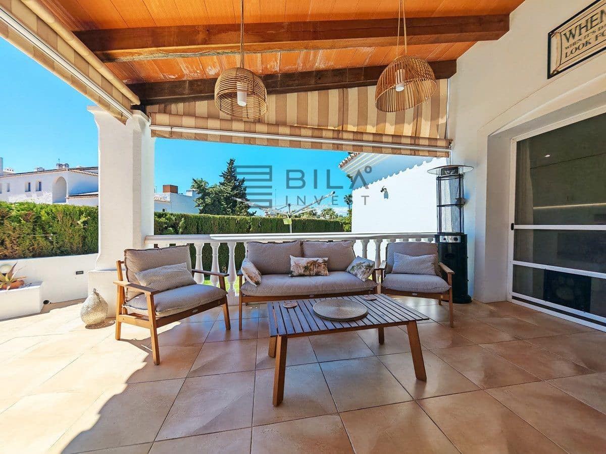 4 sovrum Villa till salu i Calahonda med pool - 1 150 000 € (Ref: 9795563)