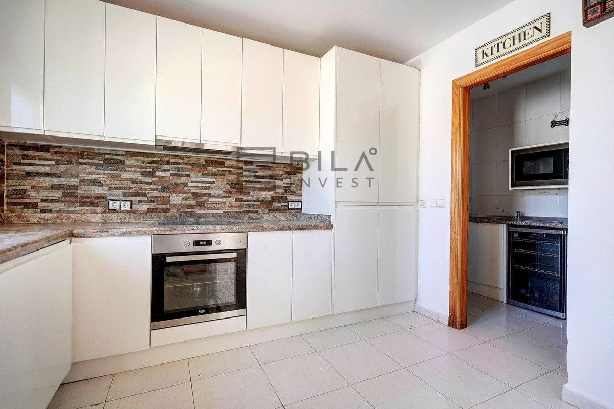 4 soverom Villa til salgs i Fuengirola med svømmebasseng garasje - € 850 000 (Ref: 9795566)