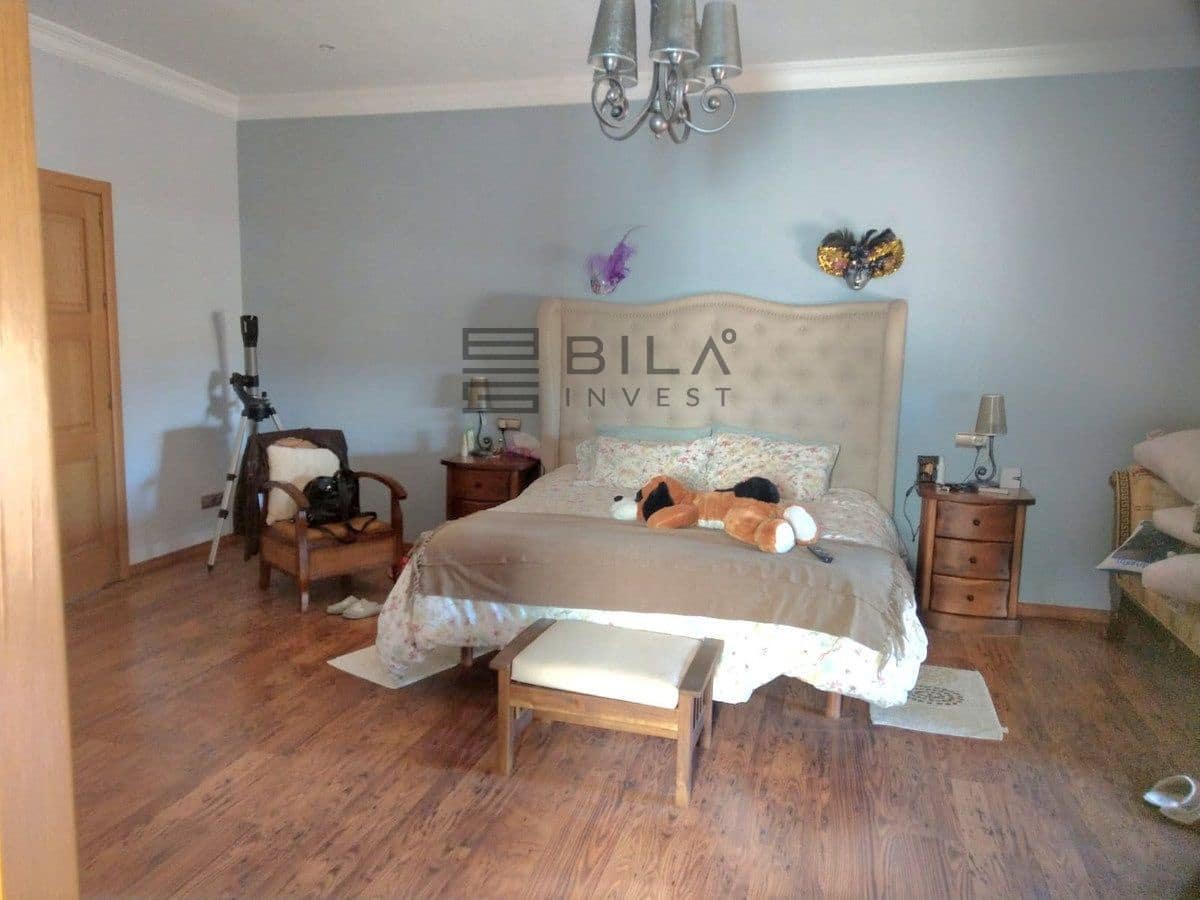 4 quarto Moradia para venda em La Sierrezuela com piscina garagem - 995 000 € (Ref: 9795567)