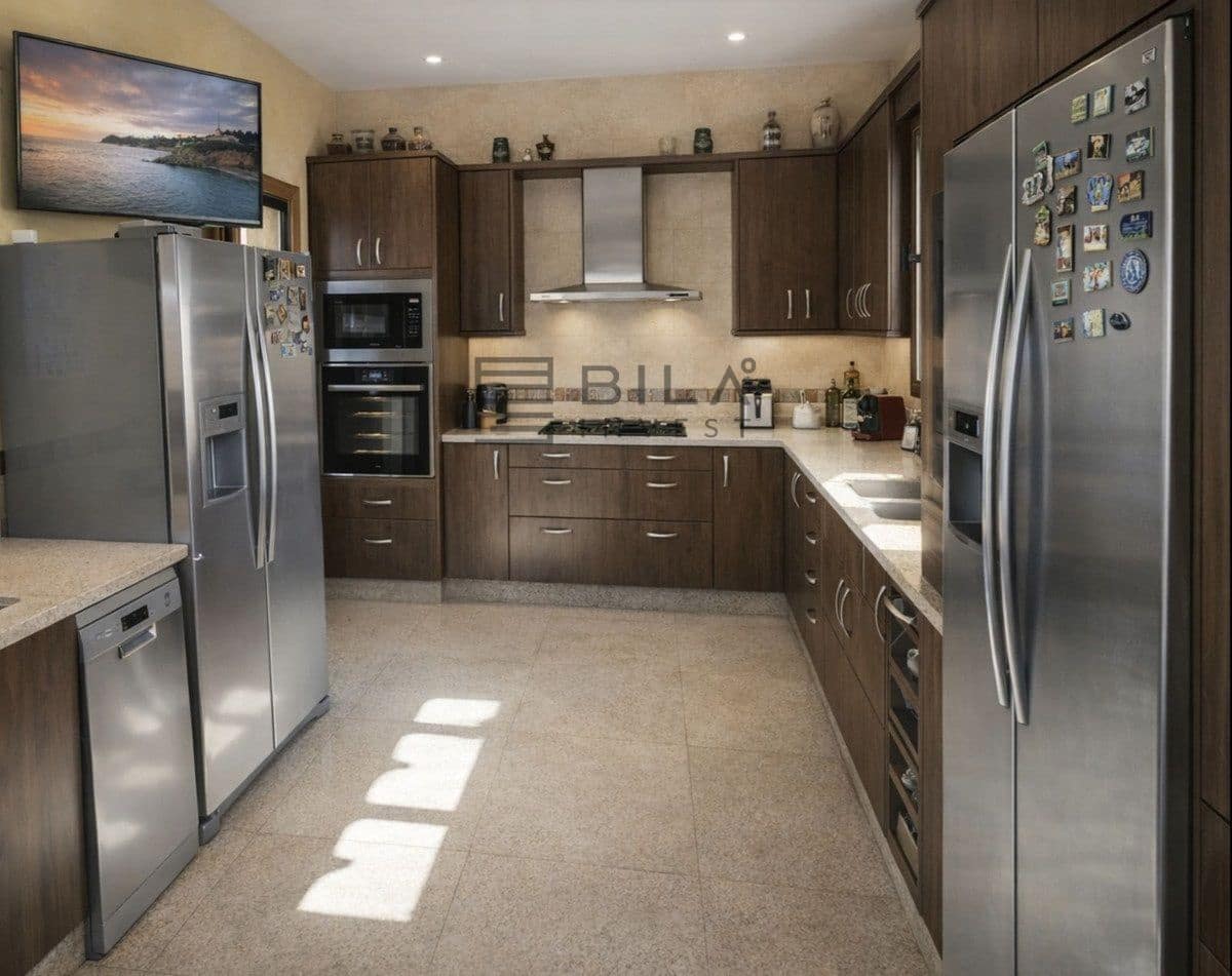 4 quarto Moradia para venda em La Sierrezuela com piscina garagem - 995 000 € (Ref: 9795567)